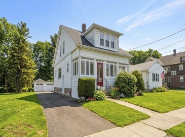 59 Ellerton St, Chicopee, Massachusetts, 4 Bedrooms Bedrooms, 7 Rooms Rooms,1.5 BathroomsBathrooms,Residential,For Sale,Ellerton St,73504167
