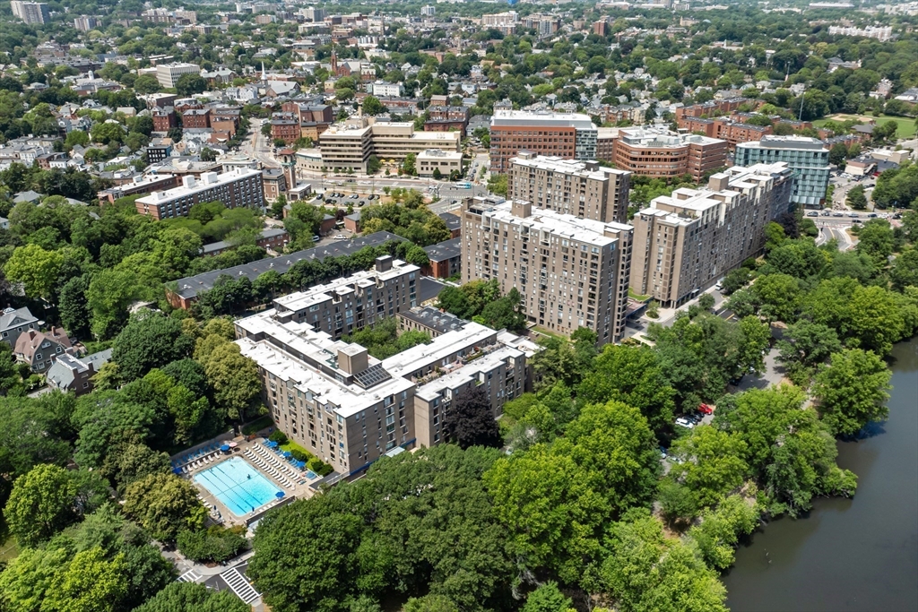 44 Washington St, Brookline, Massachusetts, 1 Room Rooms,1 BathroomBathrooms,Residential Lease,For Rent,Washington St,73511599