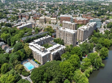 44 Washington St, Brookline, Massachusetts, 1 Room Rooms,1 BathroomBathrooms,Residential Lease,For Rent,Washington St,73511599