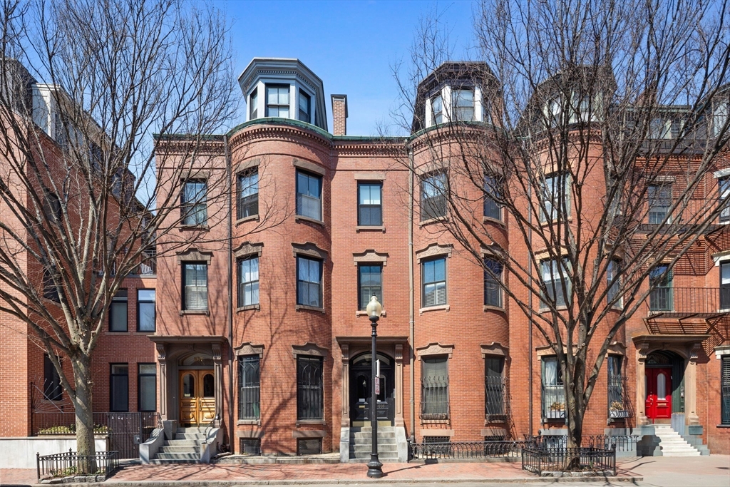 505 Shawmut Ave, Boston, Massachusetts, 2 Bedrooms Bedrooms, 5 Rooms Rooms,1 BathroomBathrooms,Residential,For Sale,Shawmut Ave,73501150