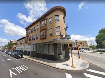 5 Lexington St, Waltham, Massachusetts, 1 Bedroom Bedrooms, 3 Rooms Rooms,1 BathroomBathrooms,Residential Lease,For Rent,Lexington St,73511849