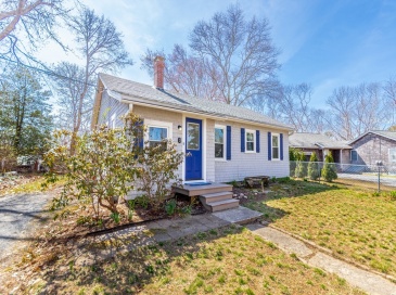 3 Lucia Lane, Bourne, Massachusetts, 2 Bedrooms Bedrooms, 5 Rooms Rooms,1 BathroomBathrooms,Residential,For Sale,Lucia Lane,73504136