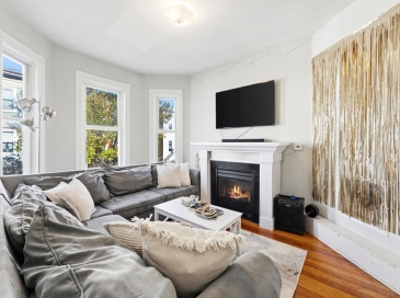 225 L St, Boston, Massachusetts, 4 Bedrooms Bedrooms, 6 Rooms Rooms,1 BathroomBathrooms,Residential Lease,For Rent,L St,73512473 225 L St, Boston, Massachusetts, 4 Bedrooms Bedrooms, 6 Rooms Rooms,1 BathroomBathrooms,Residential Lease,For Rent,L St,73512473