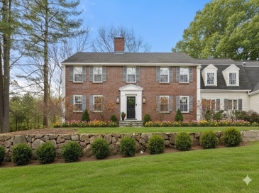 84 Royalston Rd, Wellesley, Massachusetts, 6 Bedrooms Bedrooms, 12 Rooms Rooms,5.5 BathroomsBathrooms,Residential,For Sale,Royalston Rd,73461700