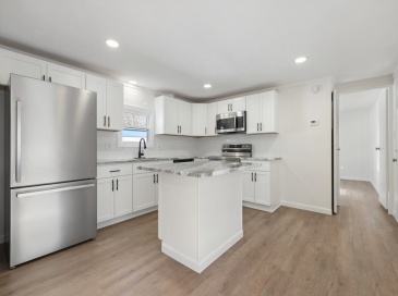 23 Colvin St, Attleboro, Massachusetts, 2 Bedrooms Bedrooms, 5 Rooms Rooms,2 BathroomsBathrooms,Residential,For Sale,Colvin St,73506907