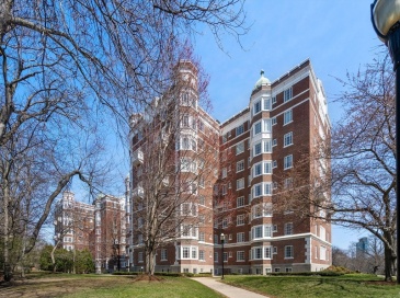 20 Chapel St, Brookline, Massachusetts, 1 Bedroom Bedrooms, 4 Rooms Rooms,1 BathroomBathrooms,Residential,For Sale,Chapel St,73500709