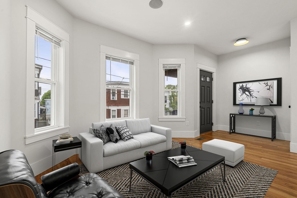 50 Cottage St, Chelsea, Massachusetts, 3 Bedrooms Bedrooms, 7 Rooms Rooms,3 BathroomsBathrooms,Residential,For Sale,Cottage St,73527519