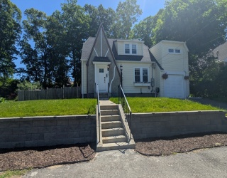 13 Marilyn Drive, Auburn, Massachusetts, 3 Bedrooms Bedrooms, 7 Rooms Rooms,2 BathroomsBathrooms,Residential,For Sale,Marilyn Drive,73517472
