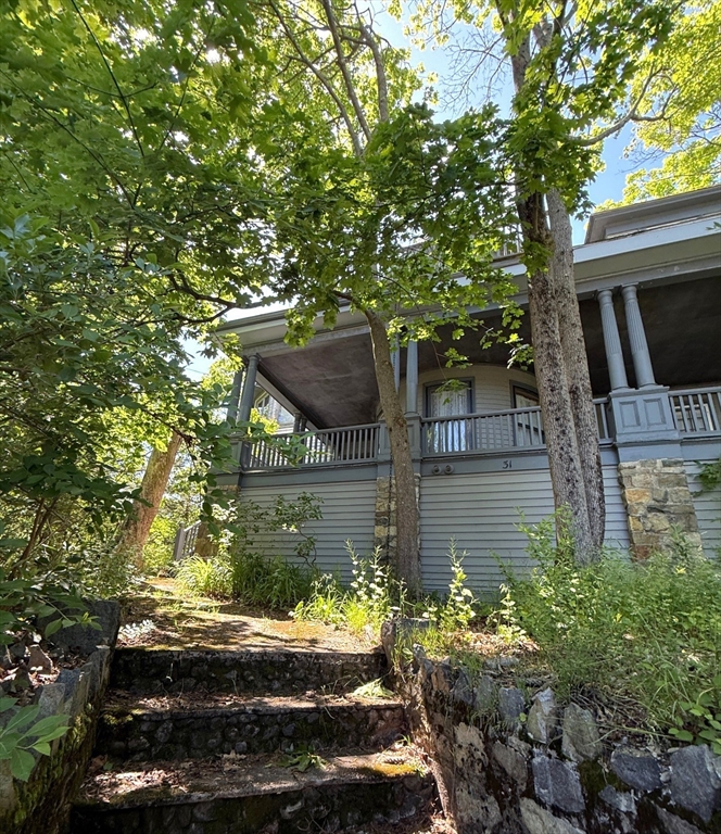 31 Wyoming Heights, Melrose, Massachusetts, 1 Bedroom Bedrooms, 5 Rooms Rooms,1 BathroomBathrooms,Residential Lease,For Rent,Wyoming Heights,73527721