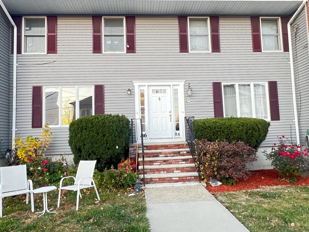 86 Atwood Street, Revere, Massachusetts, 3 Bedrooms Bedrooms, 5 Rooms Rooms,2 BathroomsBathrooms,Residential Lease,For Rent,Atwood Street,73479343