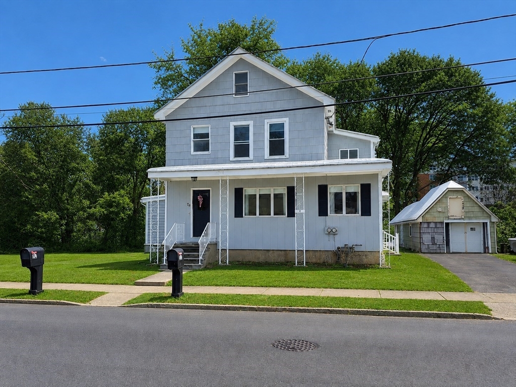 53 Melrose Ave, Lowell, Massachusetts, 2 Bedrooms Bedrooms, 4 Rooms Rooms,1 BathroomBathrooms,Residential Lease,For Rent,Melrose Ave,73471433
