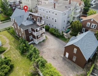 42 Baker St, Lynn, Massachusetts, 9 Bedrooms Bedrooms, 17 Rooms Rooms,6 BathroomsBathrooms,Residential Income,For Sale,Baker St,73527722