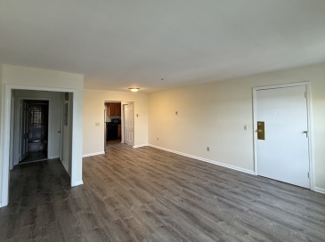 8-10 Essex Street, Andover, Massachusetts, 2 Bedrooms Bedrooms, 5 Rooms Rooms,1 BathroomBathrooms,Residential Lease,For Rent,Essex Street,73447270 8-10 Essex Street, Andover, Massachusetts, 2 Bedrooms Bedrooms, 5 Rooms Rooms,1 BathroomBathrooms,Residential Lease,For Rent,Essex Street,73447270