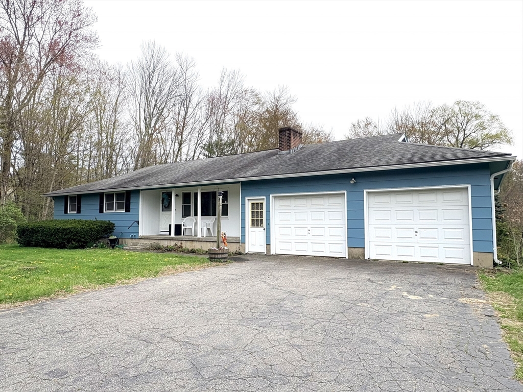 135 Pelham Rd, Amherst, Massachusetts, 2 Bedrooms Bedrooms, 5 Rooms Rooms,1.5 BathroomsBathrooms,Residential,For Sale,Pelham Rd,73511163