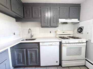 315 Neponset St, Norwood, Massachusetts, 2 Bedrooms Bedrooms, 5 Rooms Rooms,1 BathroomBathrooms,Residential Lease,For Rent,Neponset St,73527678 315 Neponset St, Norwood, Massachusetts, 2 Bedrooms Bedrooms, 5 Rooms Rooms,1 BathroomBathrooms,Residential Lease,For Rent,Neponset St,73527678