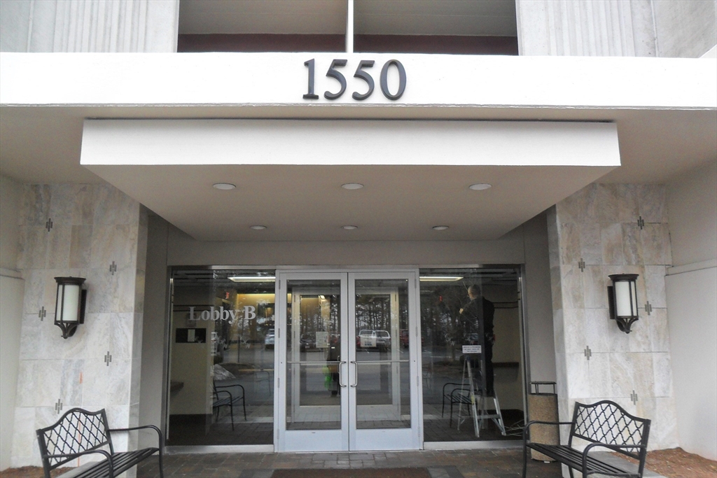 1550 Worcester Rd, Framingham, Massachusetts, 2 Bedrooms Bedrooms, 5 Rooms Rooms,2 BathroomsBathrooms,Residential Lease,For Rent,Worcester Rd,73527864