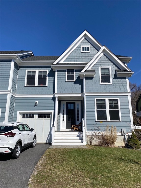 896 Chestnut St, Newton, Massachusetts, 4 Bedrooms Bedrooms, 8 Rooms Rooms,3.5 BathroomsBathrooms,Residential Lease,For Rent,Chestnut St,73527942