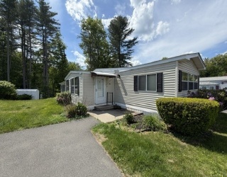 9 John's Dr, Westfield, Massachusetts, 2 Bedrooms Bedrooms, 5 Rooms Rooms,2 BathroomsBathrooms,Residential,For Sale,John's Dr,73525253