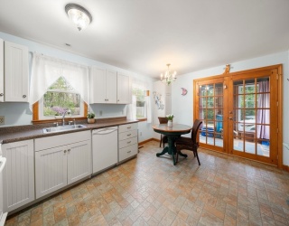 34 Newtown Rd, Sandwich, Massachusetts, 2 Bedrooms Bedrooms, 4 Rooms Rooms,1 BathroomBathrooms,Residential,For Sale,Newtown Rd,73527290