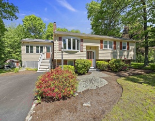 156 Third St, Stoughton, Massachusetts, 3 Bedrooms Bedrooms, 9 Rooms Rooms,2 BathroomsBathrooms,Residential,For Sale,Third St,73527969