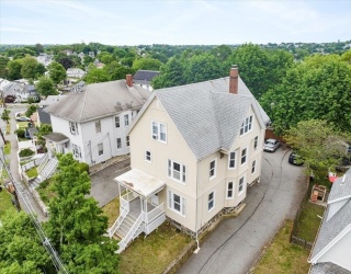11 Fernwood Ave, Lynn, Massachusetts, 6 Bedrooms Bedrooms, 15 Rooms Rooms,3 BathroomsBathrooms,Residential Income,For Sale,Fernwood Ave,73527966