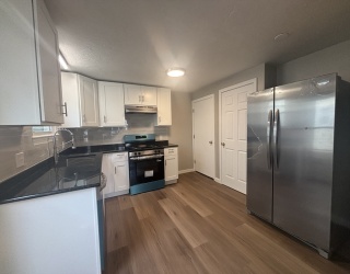 162 Essex, Swampscott, Massachusetts, 3 Bedrooms Bedrooms, 5 Rooms Rooms,1 BathroomBathrooms,Residential Lease,For Rent,Essex,73527829
