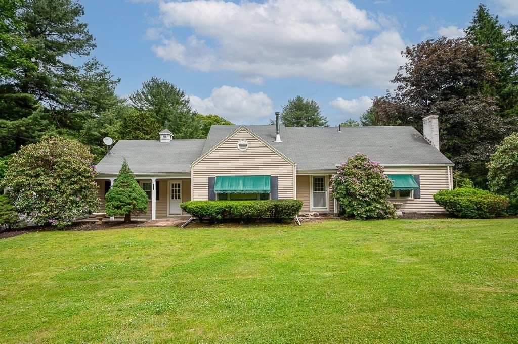 211 Sewall St, Boylston, Massachusetts, 3 Bedrooms Bedrooms, 9 Rooms Rooms,2.5 BathroomsBathrooms,Residential,For Sale,Sewall St,73527848