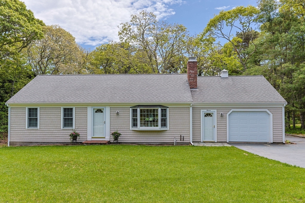 11 Little Marsh Ln, Harwich, Massachusetts, 4 Bedrooms Bedrooms, 6 Rooms Rooms,3 BathroomsBathrooms,Residential,For Sale,Little Marsh Ln,73527644