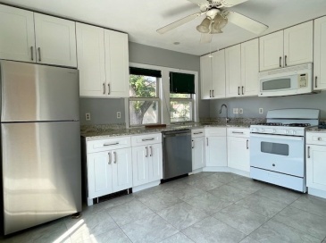 103 Wright Ave, Medford, Massachusetts, 3 Bedrooms Bedrooms, 6 Rooms Rooms,1 BathroomBathrooms,Residential Lease,For Rent,Wright Ave,73527927 103 Wright Ave, Medford, Massachusetts, 3 Bedrooms Bedrooms, 6 Rooms Rooms,1 BathroomBathrooms,Residential Lease,For Rent,Wright Ave,73527927