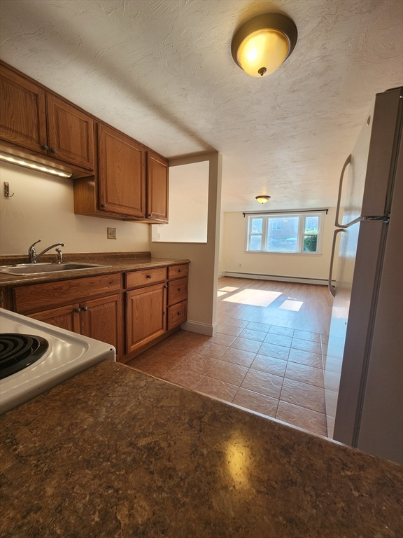 20 Miller St, Quincy, Massachusetts, 2 Bedrooms Bedrooms, 4 Rooms Rooms,1 BathroomBathrooms,Residential,For Sale,Miller St,73527939