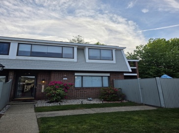 206 Greenbrook Dr, Stoughton, Massachusetts, 2 Bedrooms Bedrooms, 6 Rooms Rooms,1.5 BathroomsBathrooms,Residential,For Sale,Greenbrook Dr,73527932