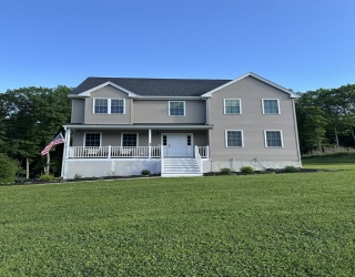 17 Noble Street, Dudley, Massachusetts, 4 Bedrooms Bedrooms, 7 Rooms Rooms,2.5 BathroomsBathrooms,Residential,For Sale,Noble Street,73527781