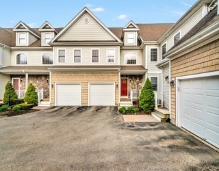 210 Regency Ln., Abington, Massachusetts, 2 Bedrooms Bedrooms, 5 Rooms Rooms,2.5 BathroomsBathrooms,Residential,For Sale,Regency Ln.,73527930