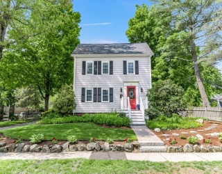 38 Berkeley St, Reading, Massachusetts, 4 Bedrooms Bedrooms, 8 Rooms Rooms,1.5 BathroomsBathrooms,Residential,For Sale,Berkeley St,73528196