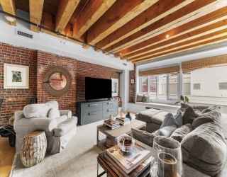 36 Commercial Wharf, Boston, Massachusetts, 2 Bedrooms Bedrooms, 4 Rooms Rooms,1.5 BathroomsBathrooms,Residential,For Sale,Commercial Wharf,73528211