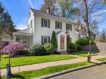 6 Park Terrace, Boston, Massachusetts, 4 Bedrooms Bedrooms, 7 Rooms Rooms,1 BathroomBathrooms,Residential,For Sale,Park Terrace,73528090 6 Park Terrace, Boston, Massachusetts, 4 Bedrooms Bedrooms, 7 Rooms Rooms,1 BathroomBathrooms,Residential,For Sale,Park Terrace,73528090