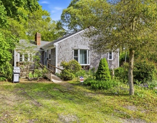 15 Anthony Rd, Yarmouth, Massachusetts, 5 Bedrooms Bedrooms, 7 Rooms Rooms,1 BathroomBathrooms,Residential,For Sale,Anthony Rd,73528025