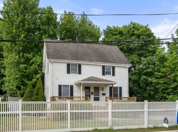 13-15 Gay Street, Westwood, Massachusetts, 2 Bedrooms Bedrooms, 6 Rooms Rooms,2 BathroomsBathrooms,Residential Income,For Sale,Gay Street,73528043 13-15 Gay Street, Westwood, Massachusetts, 2 Bedrooms Bedrooms, 6 Rooms Rooms,2 BathroomsBathrooms,Residential Income,For Sale,Gay Street,73528043