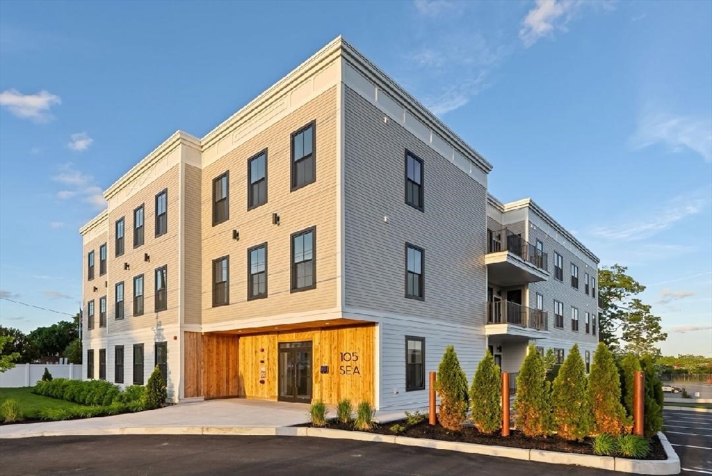 105 Sea Street, Quincy, Massachusetts, 2 Bedrooms Bedrooms, 5 Rooms Rooms,2 BathroomsBathrooms,Residential,For Sale,Sea Street,73528046