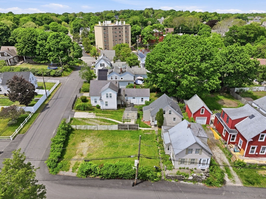 35 School St, Weymouth, Massachusetts, 3 Bedrooms Bedrooms, 6 Rooms Rooms,1 BathroomBathrooms,Residential,For Sale,School St,73528021