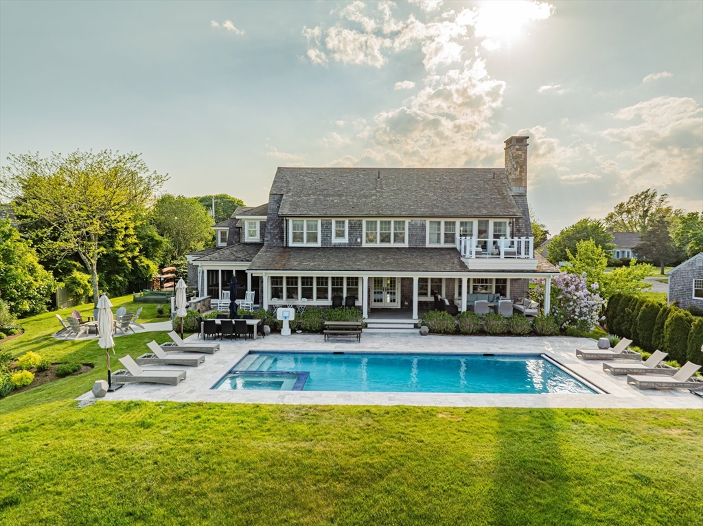 22 Kent Road, Barnstable, Massachusetts, 6 Bedrooms Bedrooms, 9 Rooms Rooms,5.5 BathroomsBathrooms,Residential,For Sale,Kent Road,73528133