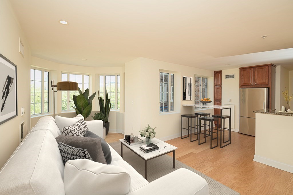 20 Chapel St, Brookline, Massachusetts, 2 Bedrooms Bedrooms, 5 Rooms Rooms,2 BathroomsBathrooms,Residential Lease,For Rent,Chapel St,73528122