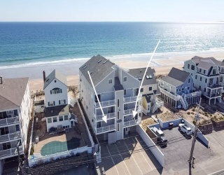 178 North End Blvd, Salisbury, Massachusetts, 2 Bedrooms Bedrooms, 4 Rooms Rooms,1 BathroomBathrooms,Residential,For Sale,North End Blvd,73527641