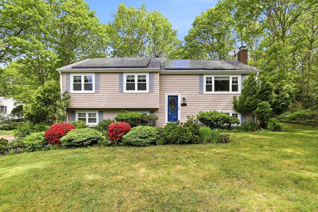 17 Briggs Ave, Bourne, Massachusetts, 3 Bedrooms Bedrooms, 7 Rooms Rooms,2 BathroomsBathrooms,Residential,For Sale,Briggs Ave,73528076