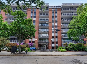 45 Longwood Ave, Brookline, Massachusetts, 1 Bedroom Bedrooms, 3 Rooms Rooms,1 BathroomBathrooms,Residential,For Sale,Longwood Ave,73527647 45 Longwood Ave, Brookline, Massachusetts, 1 Bedroom Bedrooms, 3 Rooms Rooms,1 BathroomBathrooms,Residential,For Sale,Longwood Ave,73527647