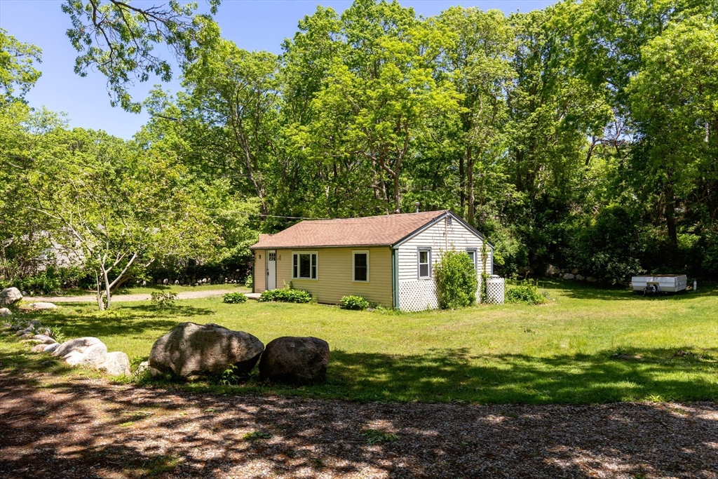 8 Pond View Cir, Plymouth, Massachusetts, 2 Bedrooms Bedrooms, 4 Rooms Rooms,1 BathroomBathrooms,Residential,For Sale,Pond View Cir,73528083