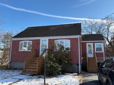 12 Blossom St, Dedham, Massachusetts, 3 Bedrooms Bedrooms, 6 Rooms Rooms,1.5 BathroomsBathrooms,Residential,For Sale,Blossom St,73473633
