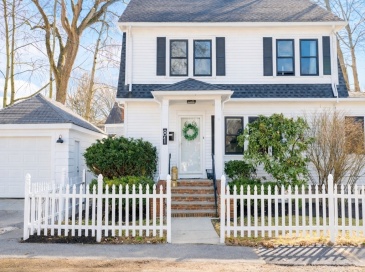 81 Linden Rd, Melrose, Massachusetts, 3 Bedrooms Bedrooms, 6 Rooms Rooms,1.5 BathroomsBathrooms,Residential,For Sale,Linden Rd,73499152
