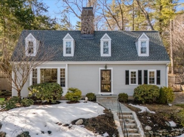 170 Benvenue St, Wellesley, Massachusetts, 5 Bedrooms Bedrooms, 9 Rooms Rooms,3 BathroomsBathrooms,Residential,For Sale,Benvenue St,73485455
