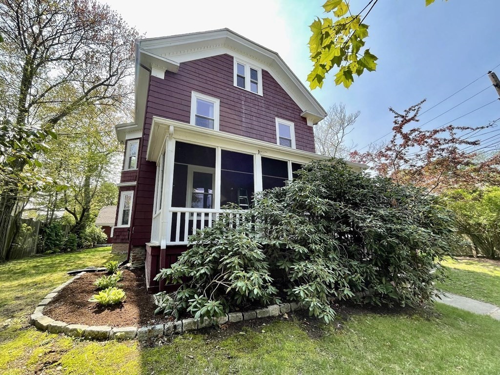 43 Walnut Street, Newton, Massachusetts, 4 Bedrooms Bedrooms, 8 Rooms Rooms,2 BathroomsBathrooms,Residential Lease,For Rent,Walnut Street,73522618